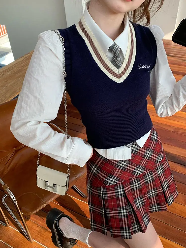 

Женские плиссированные юбки в клетку в консервативном стиле, летние мини-красные, в корейском стиле, винтажные, с высокой талией, в стиле пэчворк, трапециевидной формы в стиле Харадзюку, модные, уменьшающие возраст