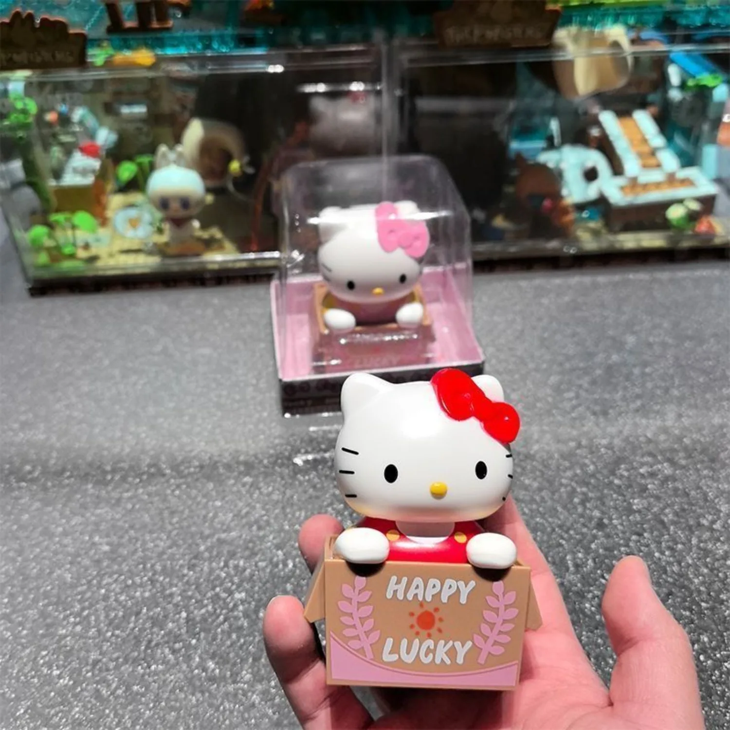 Figura Decorativa Solar para el Tablero del Auto de Hello Kitty de Sanrio, Adorno de Anime para el Interior del Vehículo, Regalos para las Fiestas