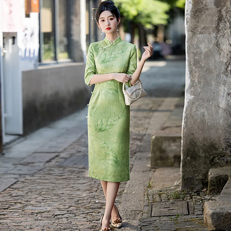

Yourqipao Summer Retro Fresh Green Photo Travel Improved Cheongsam Mid Sleeve Qipao Chinese Style Evening Dress for Women