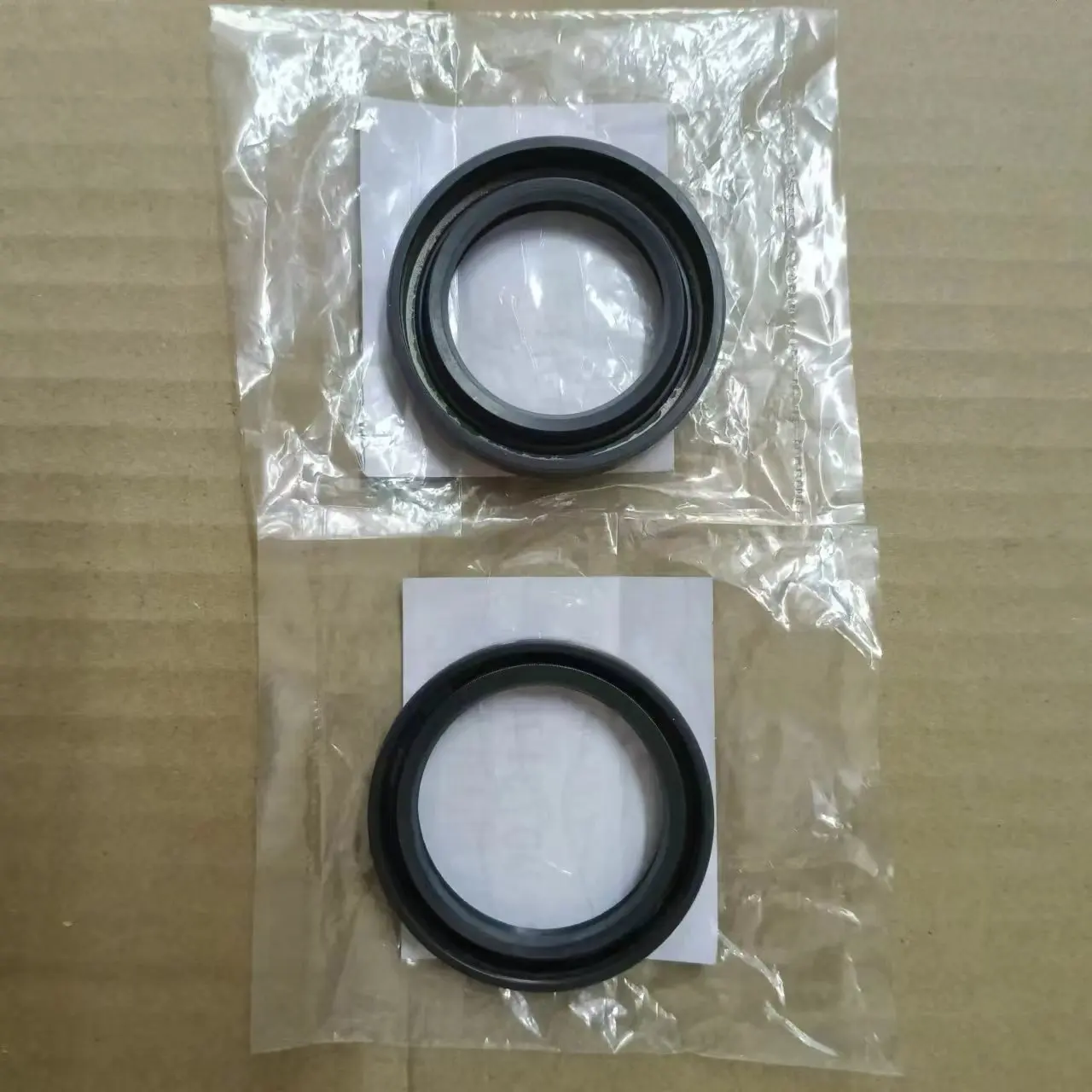 15Z 39.6 52 11 AE MD731708 T/F RR OUTPUT SHAFT OIL SEAL for MITSUBISHI L200 PAJERO MD712012 15Z 36 52 10 AE