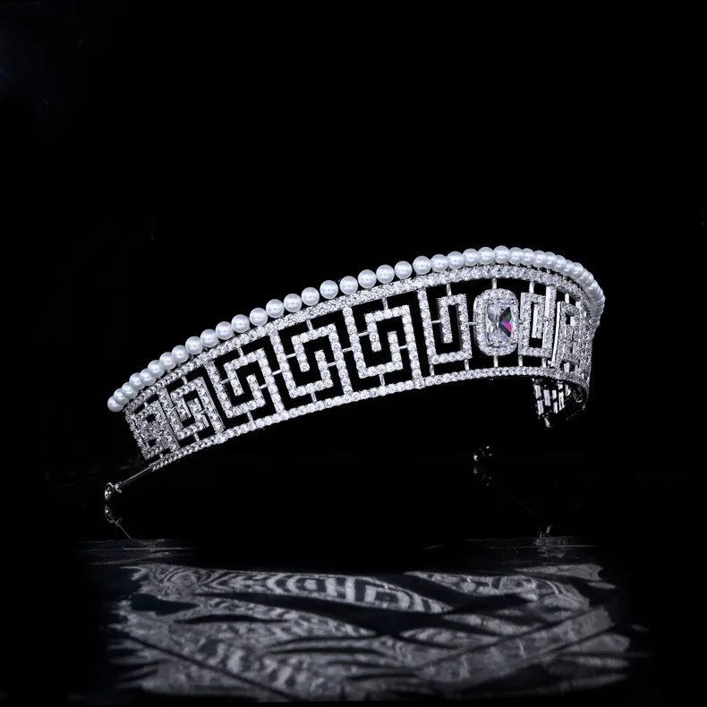 ByI High Fashion Pearl Zircon Shiny Crown Dubai Women's Jewelry stereo Tiara Decoration Suitable for Wedding Travel Gift H-72