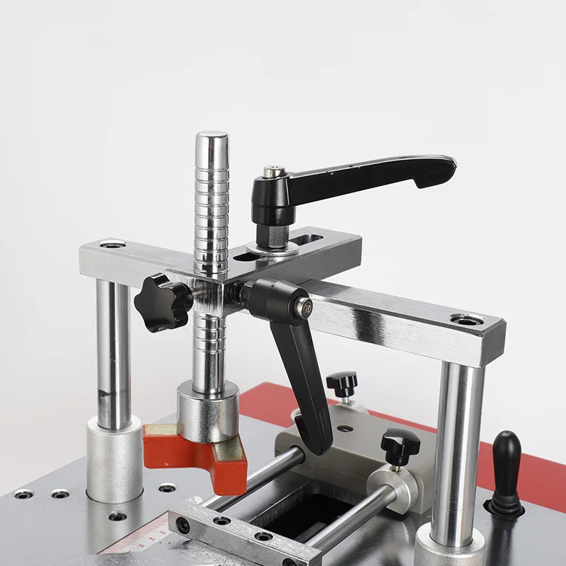 Woodworking Pneumatic Underpinner, V-Nail Corner Nailing Machine for Photo Frame & Gift Box Production
