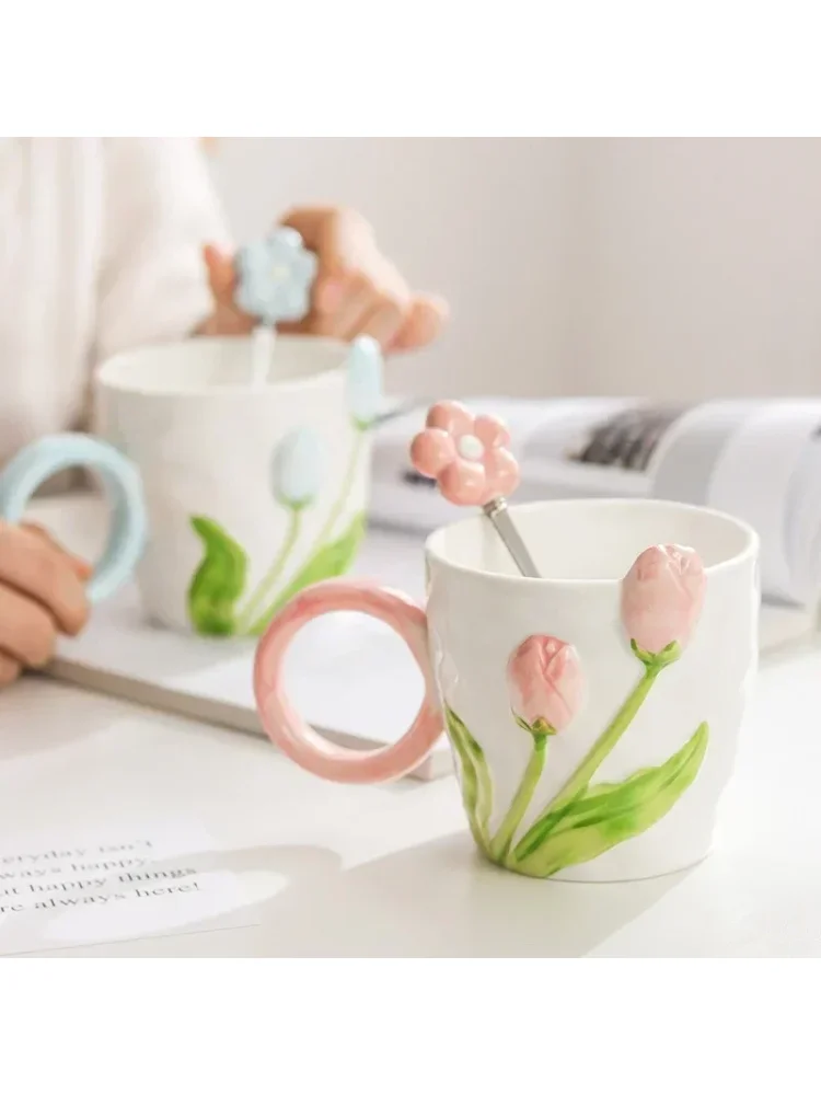 500ml 3D Tulip Pattern Ceramics Mug with Spoon Hand Carved Comfortable handle Coffee Cup Breakfast Milk oatmeal cup Girl Gift
