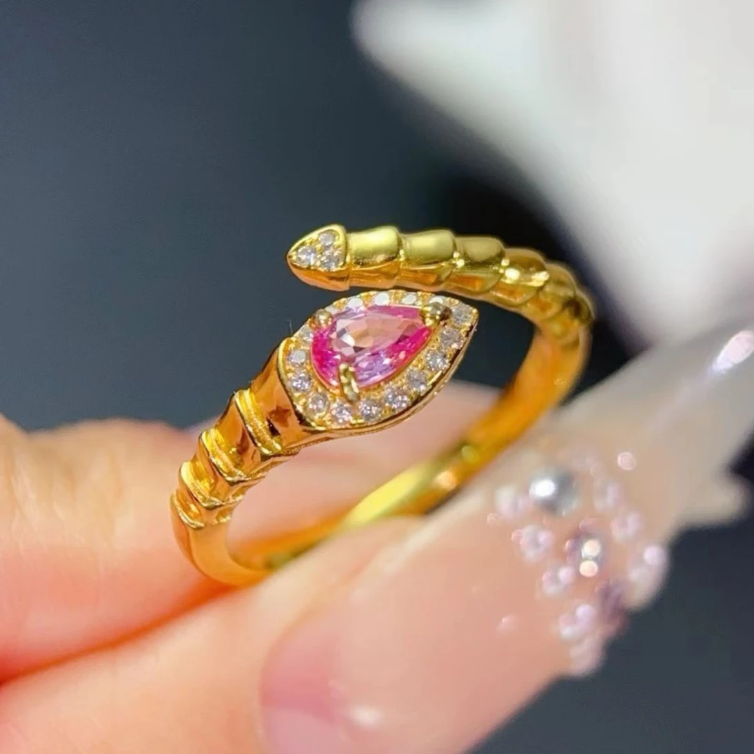 

Серебряное дизайнерское кольцо 925 пробы с натуральным розовым сапфиром 4х6 мм, с сертификатом, регулируемое, из настоящего серебра