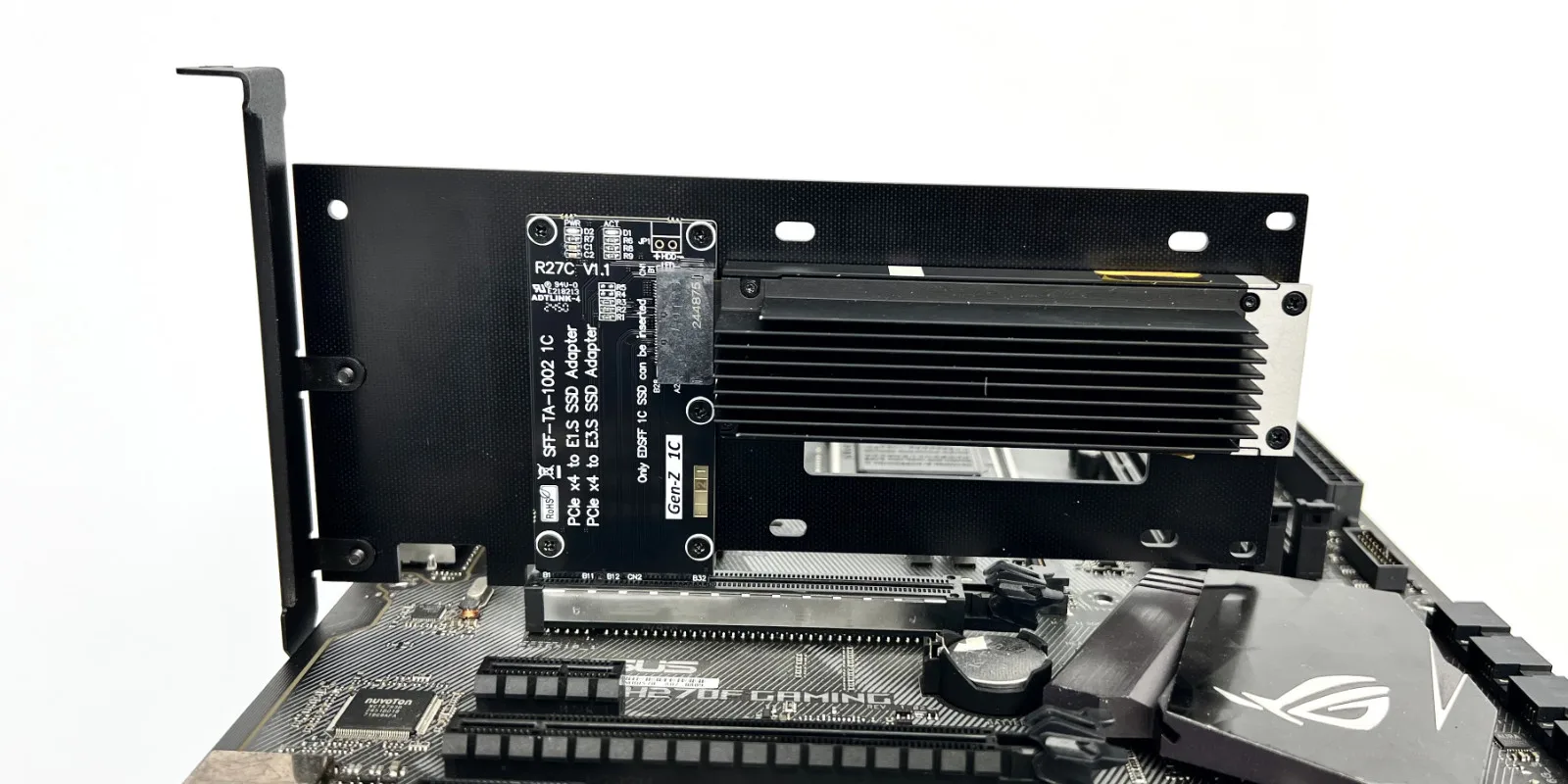 ADT PCIe 5.0 X4 zu U.2 SFF-8639 / U.3 SFF-TA-1001 / E1.S E3.S SFF-TA-1002 Adapterkarte PCI-E Gen5 X4 zu U.2 U.3 SSD-Erweiterung – Detail 22