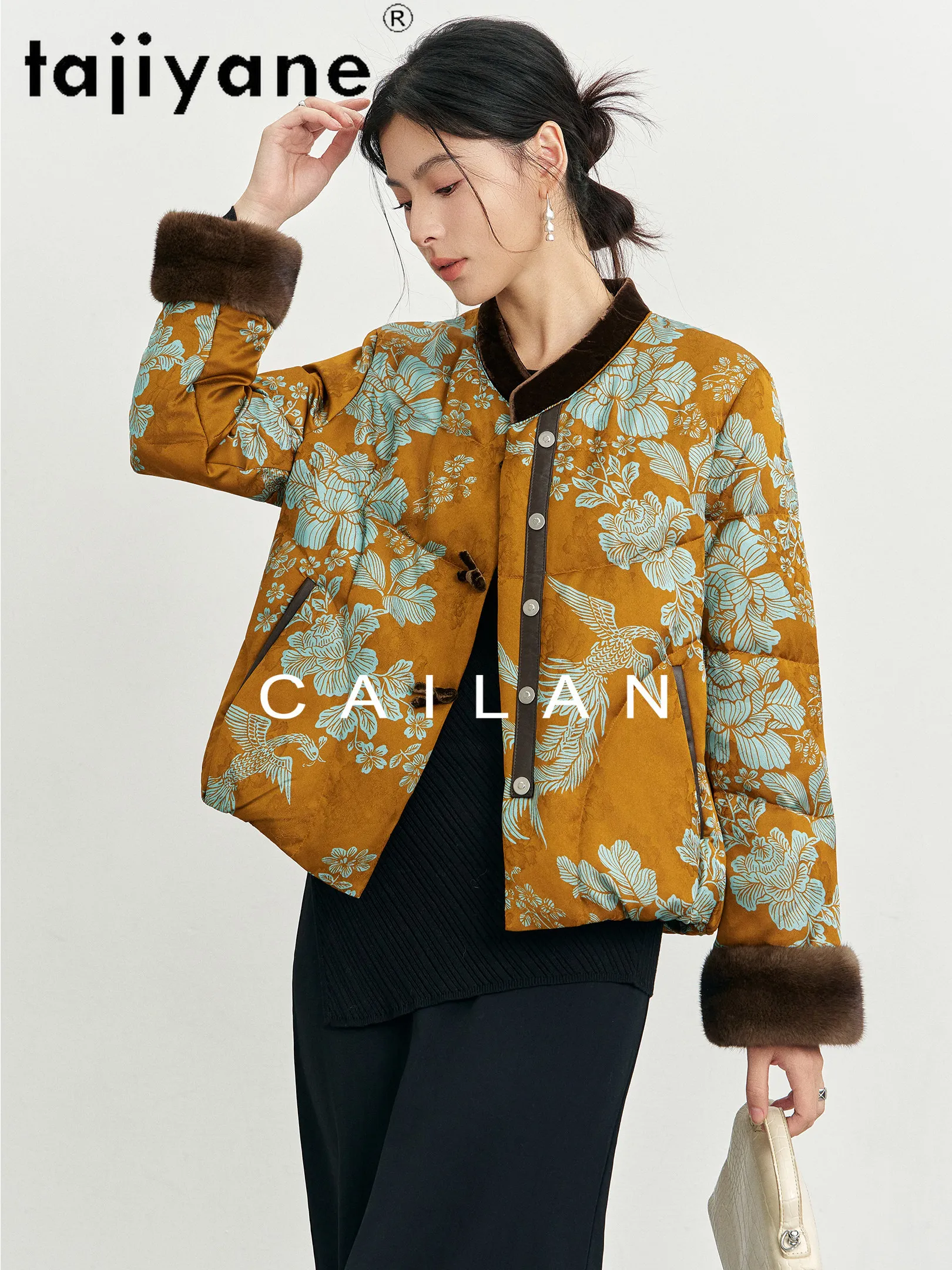 เสื้อแจ็คเก็ตขนห่านแท้ 90% ยี่ห้อ TAJIYANE สำหรับผู้หญิง หรูหราด้วยขอบขนมิงค์ แจ็คเก็ตพัฟเฟอร์แบบสั้น เสื้อโค้ทขนเป็ดสำหรับฤดูหนาว ปี 2026 เสื้อผ้าผู้หญิง