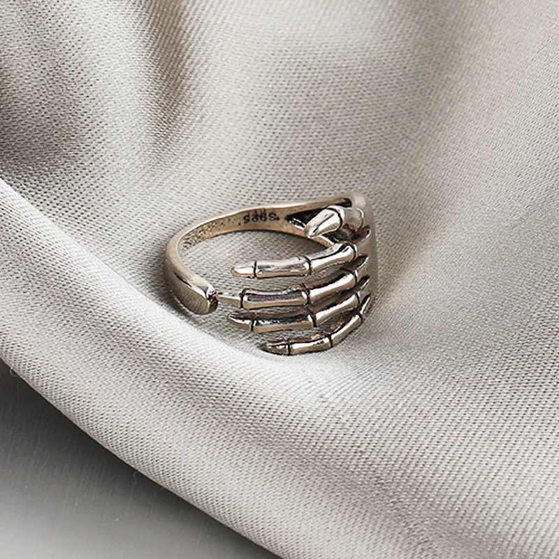 925 Silver Skeleton Hand Stackable Rings For Women Couple Elegant Vintage Jewelry Ladies Jewellery Prevent Allergy