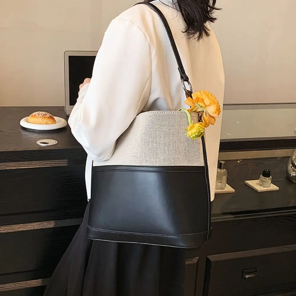 

Ins Лоскутная сумка на плечо из искусственной кожи в корейском стиле, повседневная сумка-тоут нового дизайна, большая вместительная женская сумка в стиле ретро под мышками