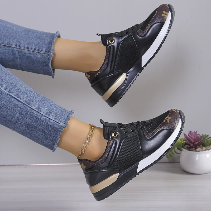 Women Flat Sneakers Lightweight Designer Fashion Loafers Spring Shallow Outdoor Comfortable Sneakers Breathable Shoes for Women