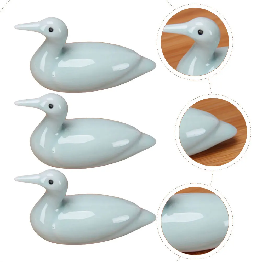 

4Pcs Ceramic Duck Chopstick Holder Spoon Rest Lovely Table Decor Cute Kitchen Ornaments Daily Use Chopstick Rest Fork Holder
