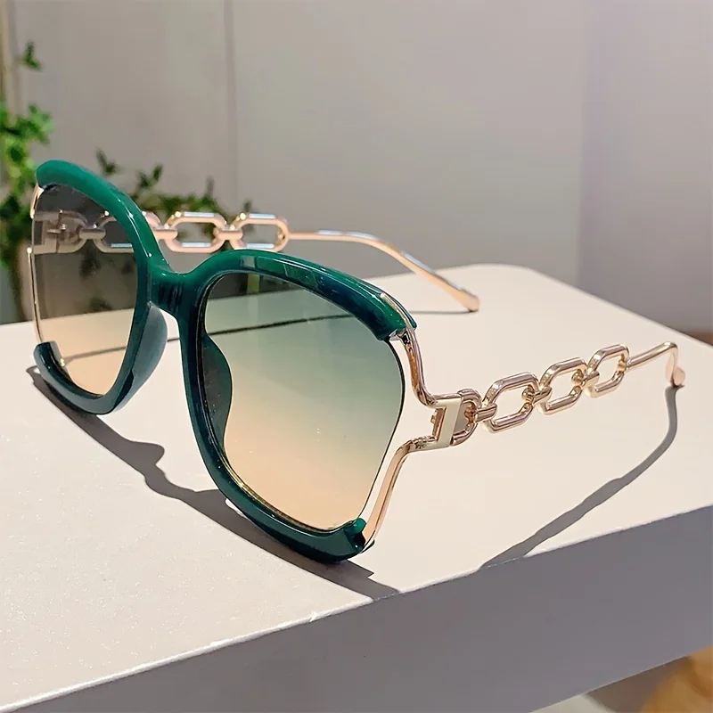 New Chic Square Fashion Glasses, Gradient Lens, Detachable Faux Pearl Chain - Trendy, Stylish for Streetwear & Party Accessory