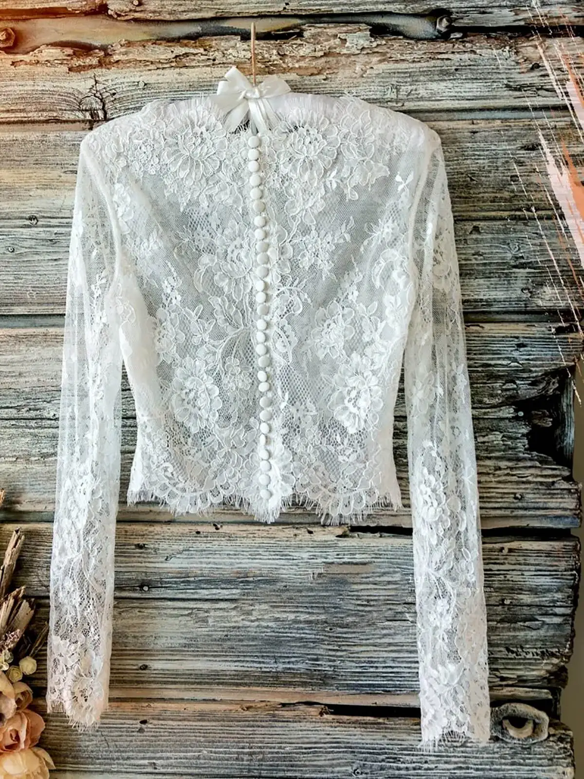 Elegante Langarm Braut Wrap Spitze O Hals Knopf Langarm Braut Jacke Hochwertige Hochzeit Zubehör Angepasst – Detail 7