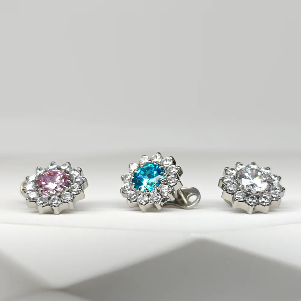 1/5 Stück ASTM F136 Titanlegierung Zirkonia Sonnenblume Subkutane Anker Ohrstecker Modischer versteckter Schlüsselbein Mikro-Piercing-Schmuck – Detail 7
