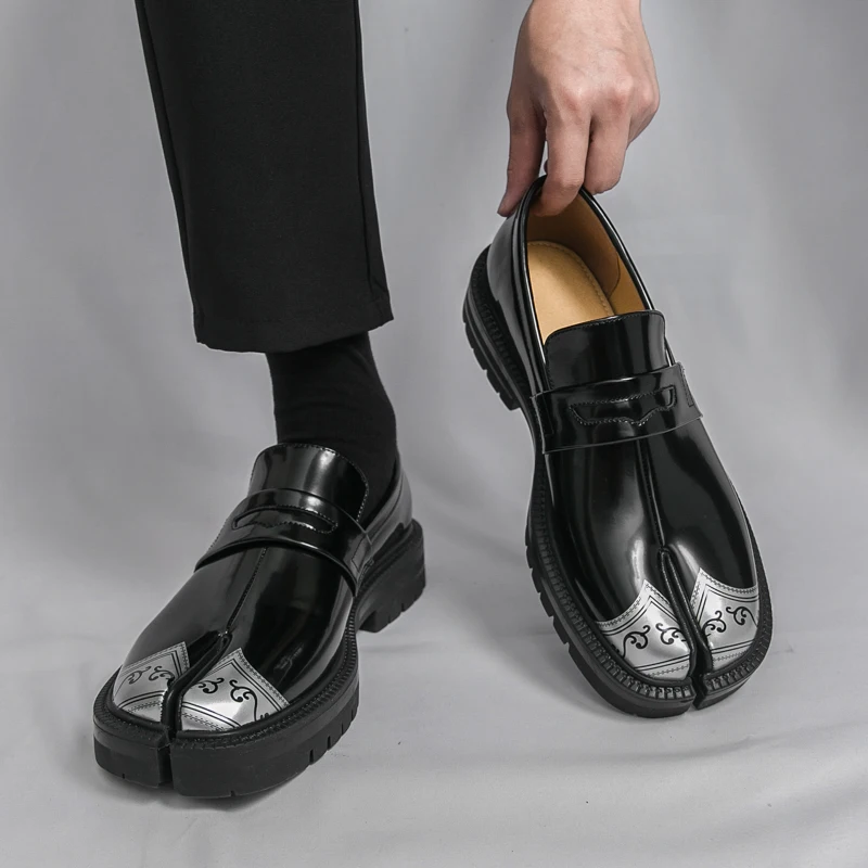 

New Retro Men Split-toe Loafers Men Thick-soled Durable Versatile Fashion Brand Leather Shoes Banquet Shoes Men Sizes 38-46