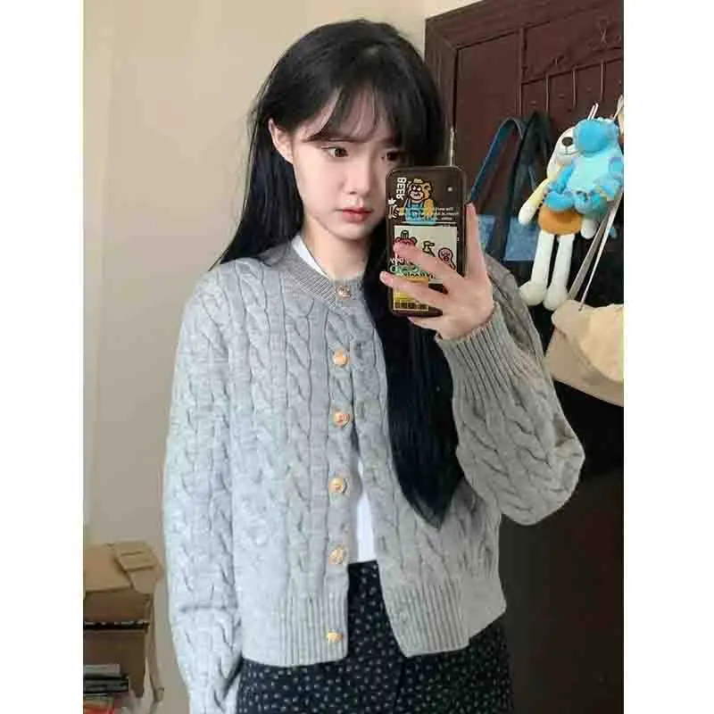 Korean Preppy Style All-match Short Sweater Autumn New Solid Knitted Women\'s Sweater Overcoat Sweet Casual Lady Cardigan 9701