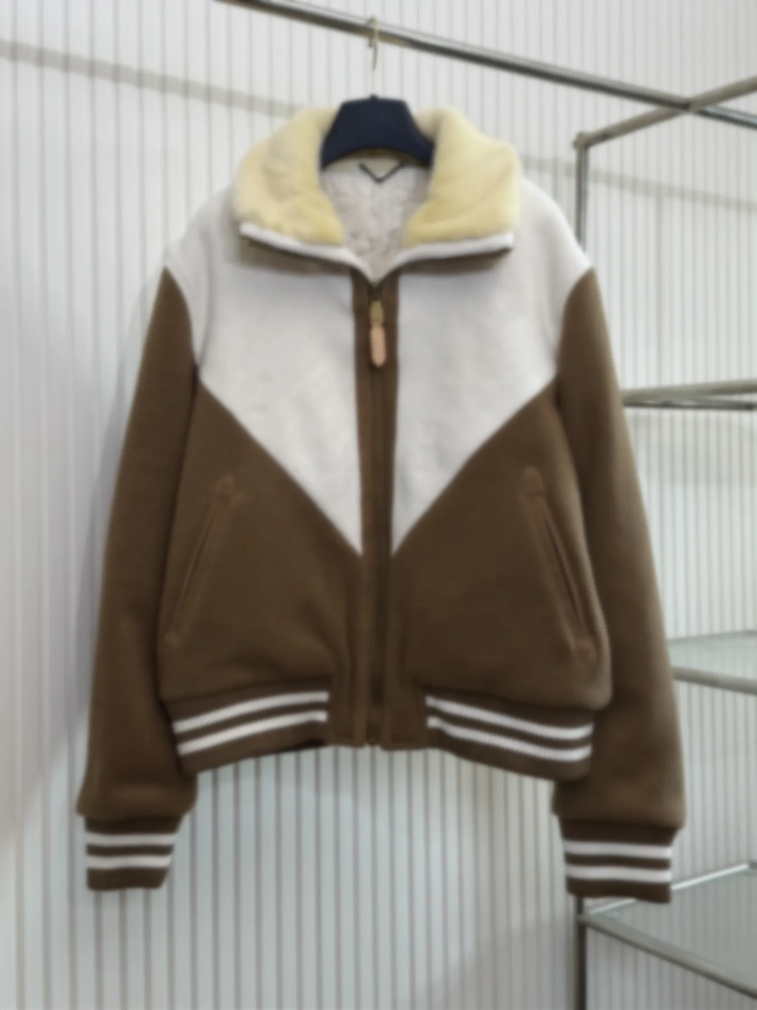 

Versatile Woolen Jaet 2025 Autumn Winter New Sle Zipper Collar Color Blo Waist Cinched Outerwear for Men And Women