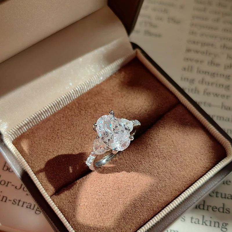 Oval Pigeon Egg Finger Jewelry for Women Delicate Egg Shape Rings Temperament Champagne Zircon Engagement Rings KOFSAC