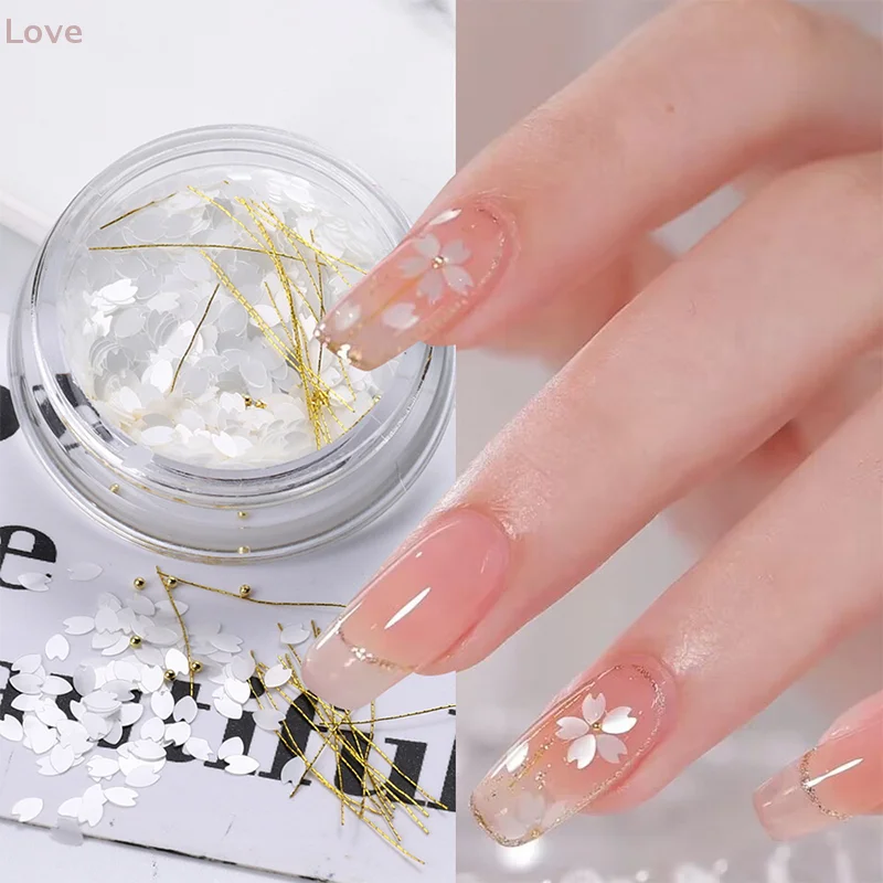 1 scatola Sakura Petalo di fiore Fascino per unghie 3D Fiori di ciliegio Fette Perline in acciaio dorato Decorazione per unghie Primavera Manicure Paillettes