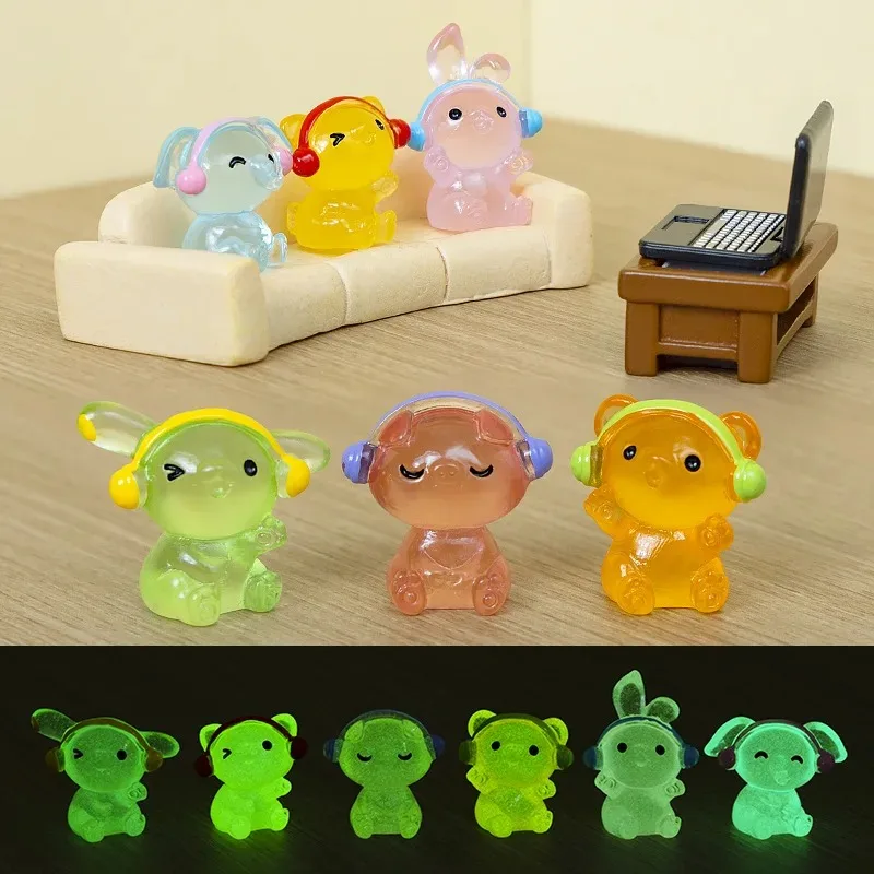 6pcs Mix Cute Animals Wearing Headphones Luminous Pig Cat Dog Rabbit Figurine Glow in The Dark Mini Statue Resin Crafts Ornament