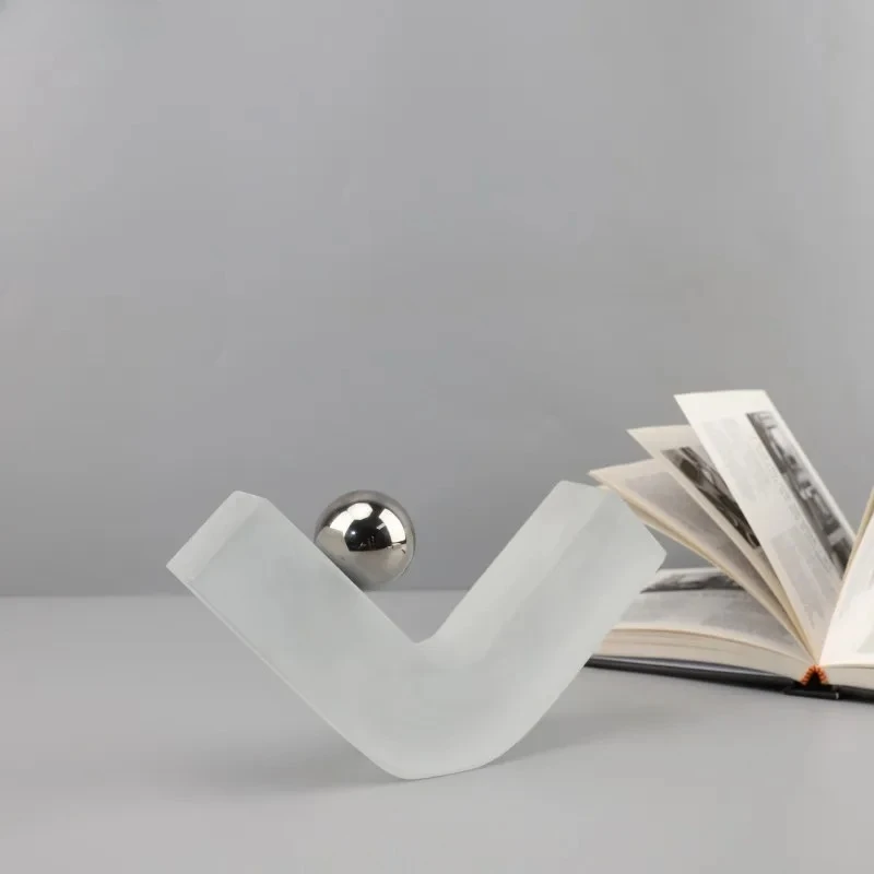 V-shaped Geometric Crystal Statue Minimalism Handicrafts Desk Decoration Creative Ornaments Sculpture Room Aesthetic Decor