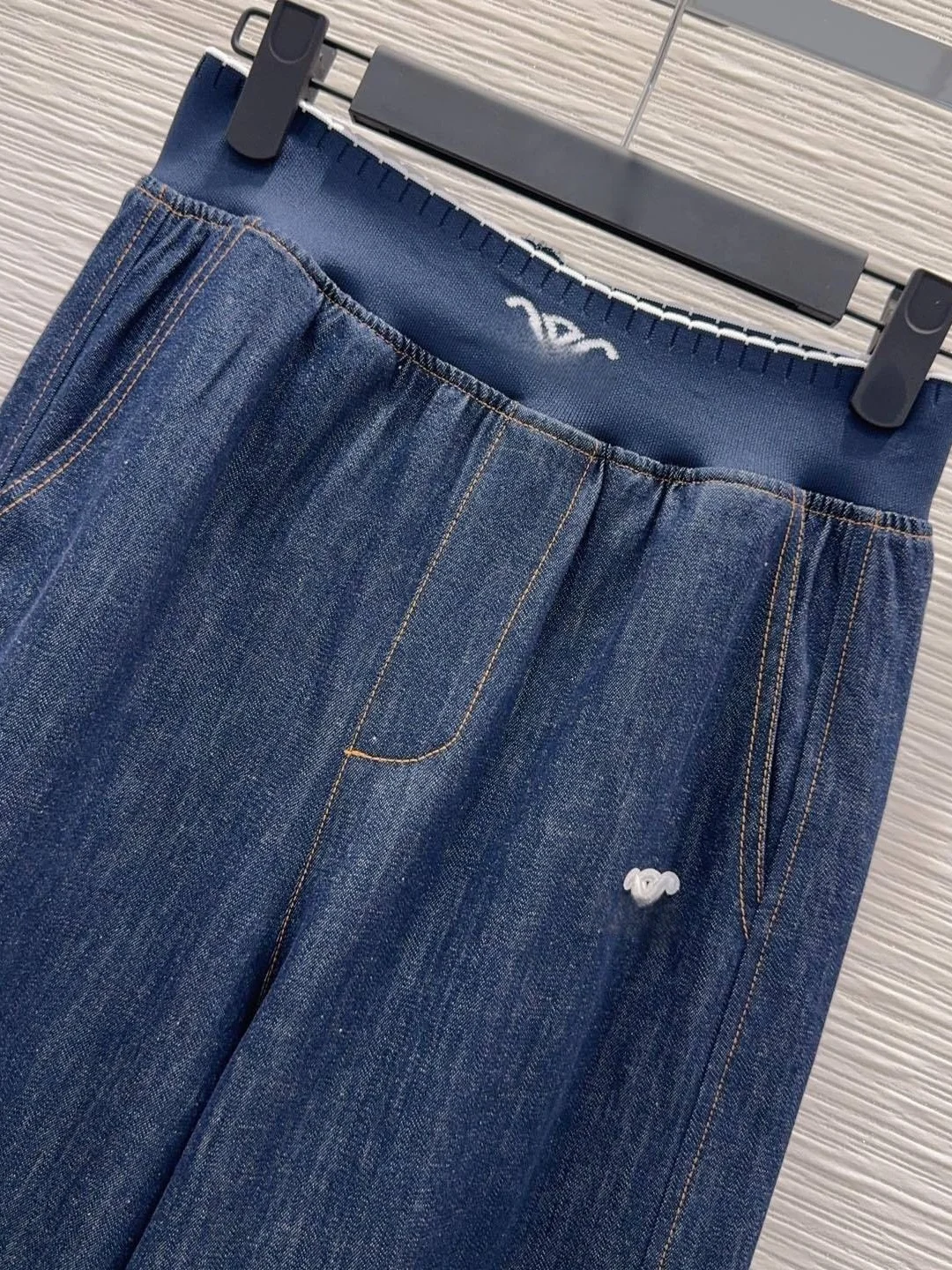 Loose High Waist Wide Leg Jeans Women's Comfortable Slimming Design Casual Versatile Long Trousers Trendy Commute Style
