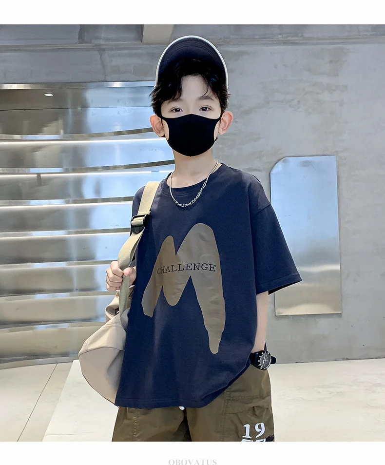 Neue Sommer-Luxuskleidung für Kinder: T-Shirts für Jungen im Teenageralter, Kurzarm-Baumwoll-T-Shirt mit elegantem Schriftzug-Print, Kinder-Outfit. – Detail 14