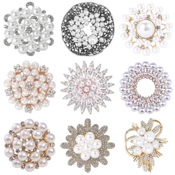 Luxury White Pearl Brooches for Women Unisex Flower Pins Multi-color Available Banquet Party Jewelry Accessories Gifts