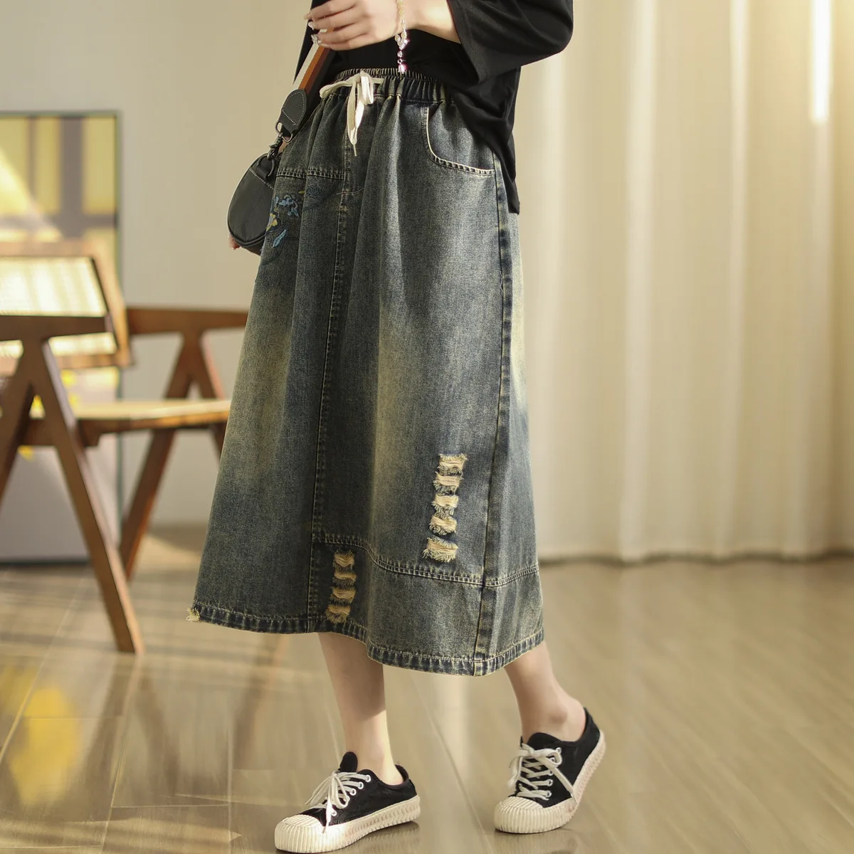 Spring Summer Vintage Distressed Elastic Waist Drawstring A-Line Denim Skirts For Women Flower Embroidery Ripped Casual Skirt