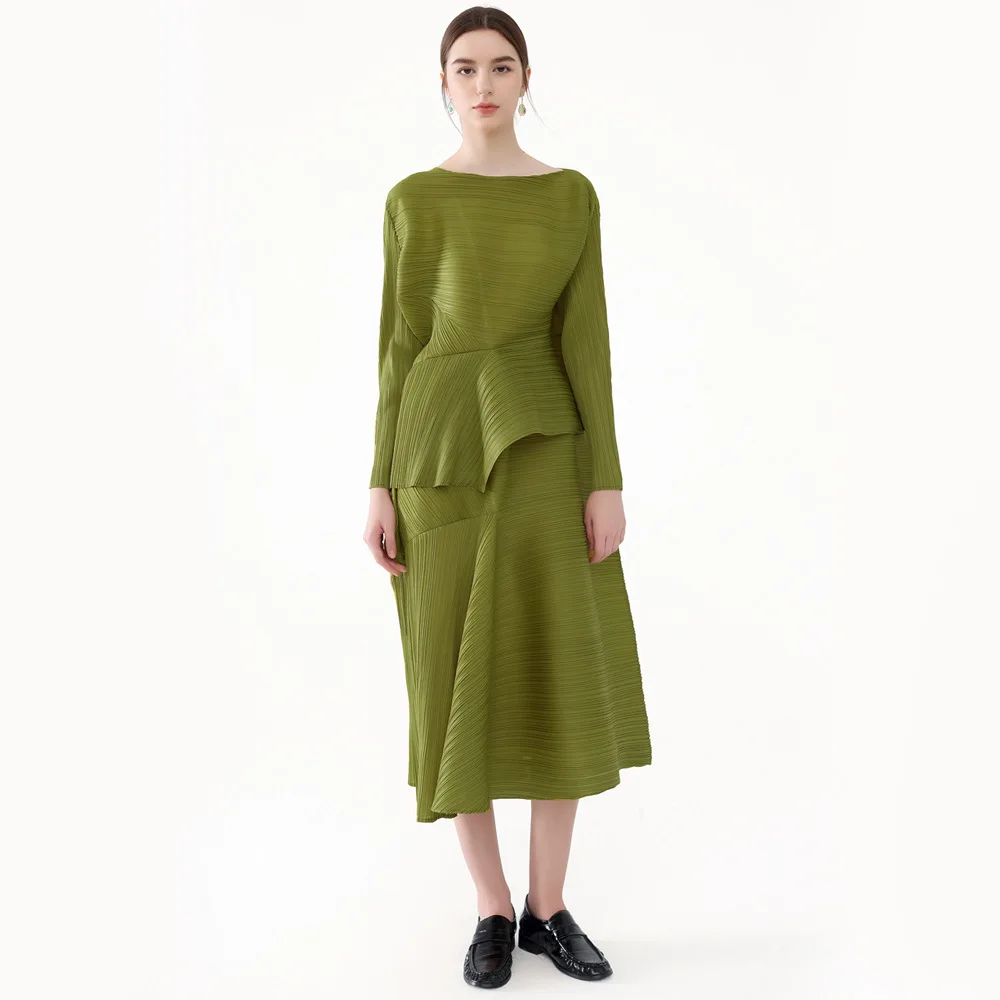 Miyake Ruffle Asymmetrical Pleated Women's Two Piece Set Burgundy Round Neck Long Sleeve Top + Fishtail Skirt 2026 Spring New