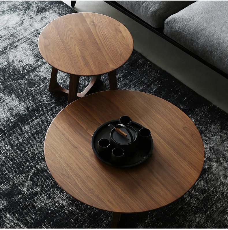 طاولة مستديرة صغيرة بجانب الأريكة الإبداعية، مجموعة طاولة قهوة مستديرة من الخشب الصلب، طاولة قهوة لغرفة المعيشة للأطفال والأم
