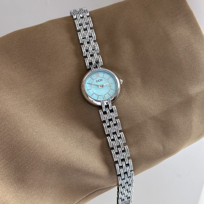 Luxury Fashion Trend Quartz Watch Women's 2025 New Student Classic Simple Temperament Women's Watch Birthday Gift