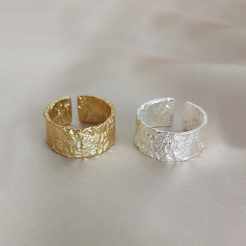 Silver Color Personality Wrinkled Geometric Opening Ring for Charming Women Light Luxury Fashion Jewelry Party Accessories