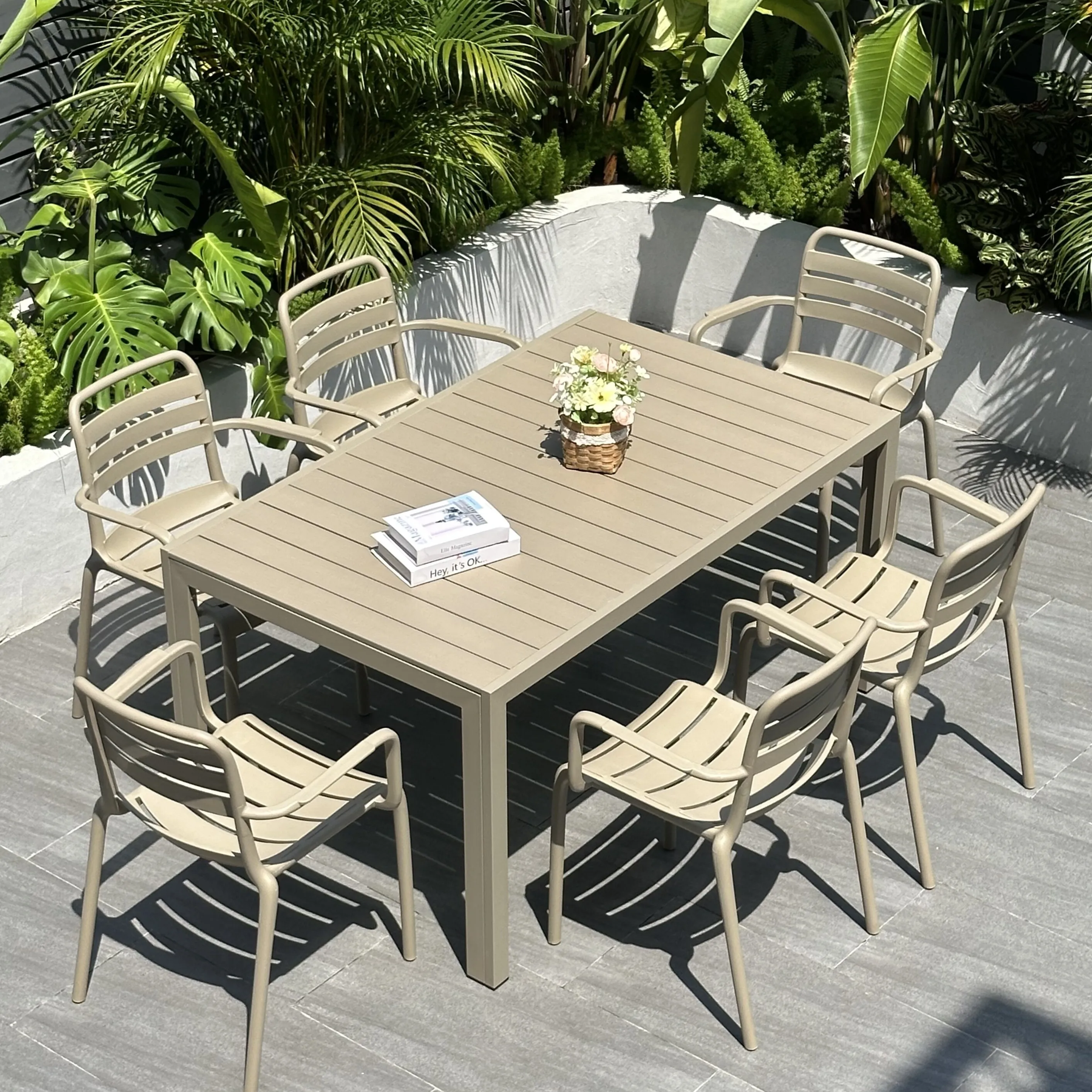 Outdoor tables and chairs courtyard antiseptic wood villa garden open-air leisure plastic wood tables and chairs waterproof and