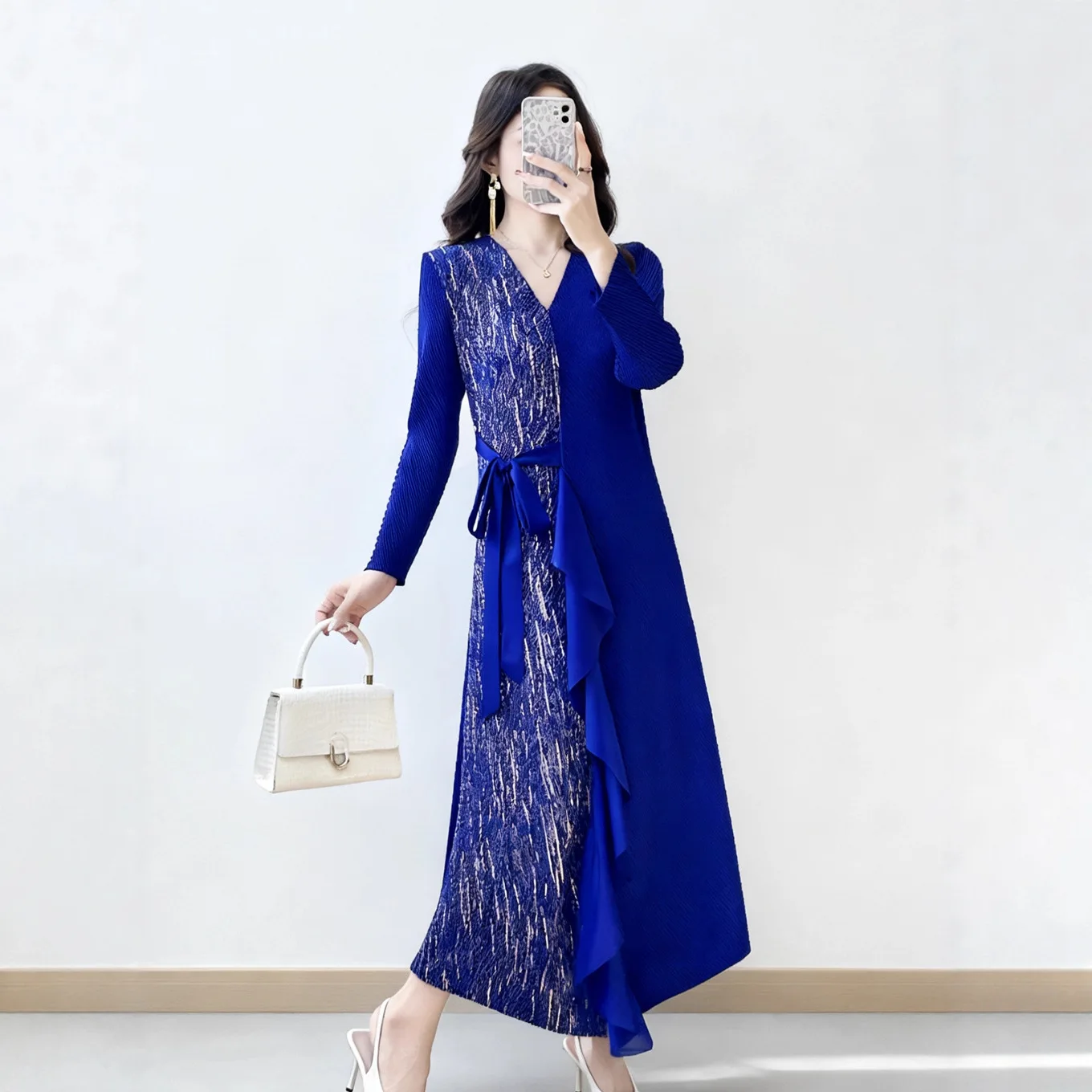 

Miyake Pleated 2026 Women's Long Sleeve Dress Long Dress Premium Feeling Pleated Splicing V-Neck Temperament Dress Skirt Pleat