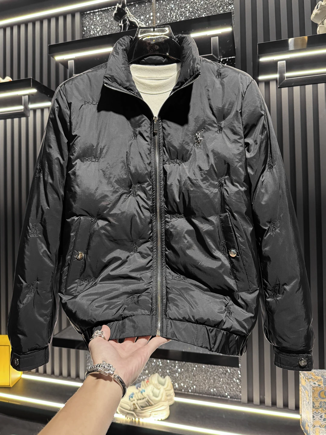 

Fashionable Black Men's Stand Collar down Jacket Winter Warm Outerwear Stylish Versatile High-End Feel Polyester Fiber Embroi...