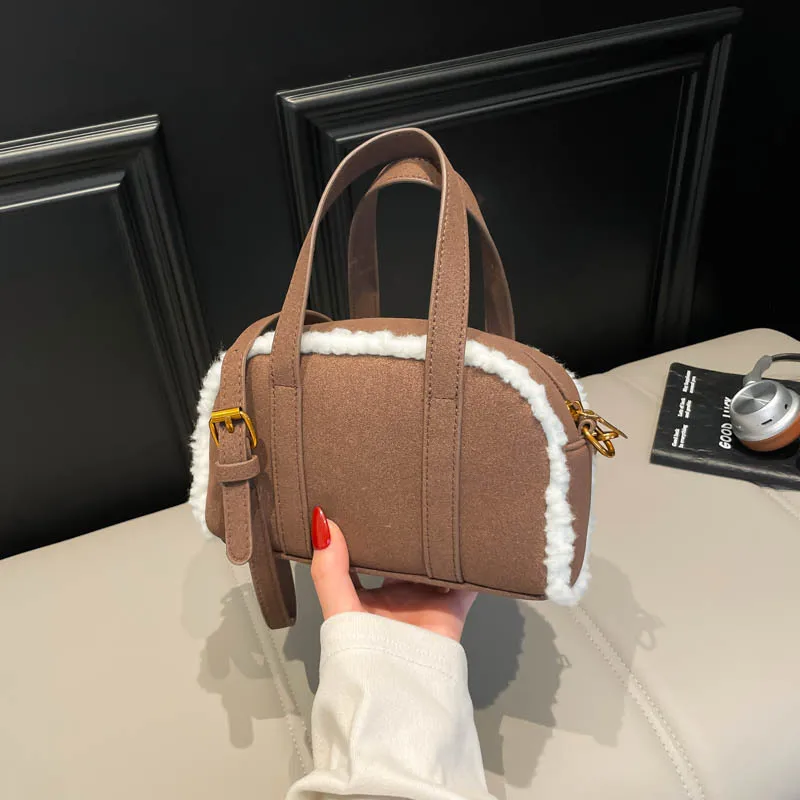 

2025 Winter Vintage Shoulder Bag for Women, Genuine Leather Multi-way Crossbody Purse Retro Hobo Bag with Metal Buckle for Work