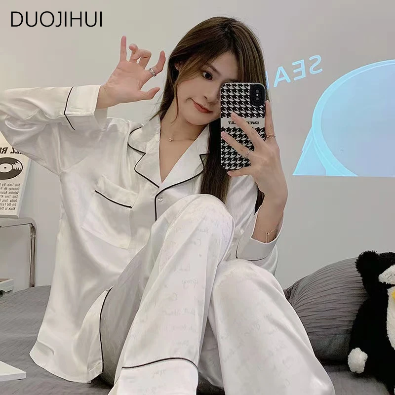 Duojihui zweiteilige Zauber farbe Home Pyjamas für Frauen schicke einreihige Strickjacke Basic Hose Mode lose weibliche Pyjamas Sets