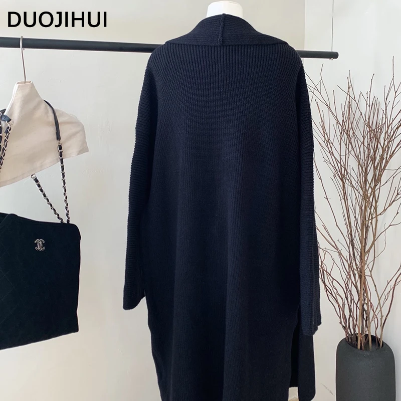 Duojihui เสื้อสเวตเตอร์ถักสำหรับสาวออฟฟิศ, เสื้อคาร์ดิแกนแขนยาวทรงหลวมสไตล์เกาหลี