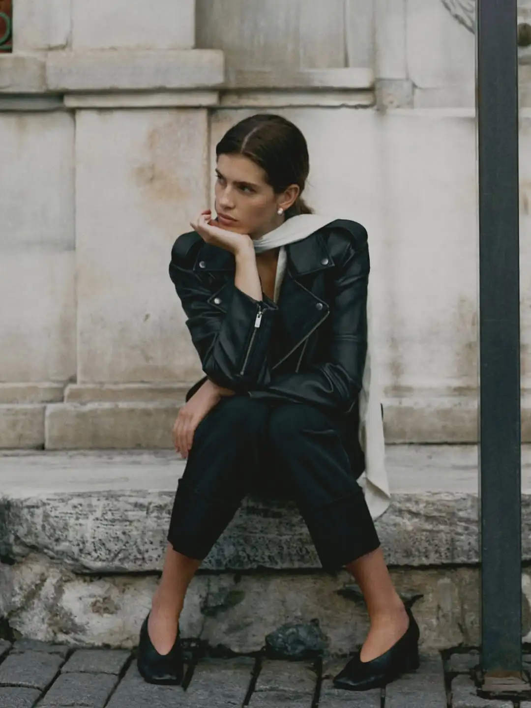 Giacca casual in pelle corta nera moda donna solida manica intera cintura con cerniera giacche corte 2026 cappotto Highstreet quotidiano da donna