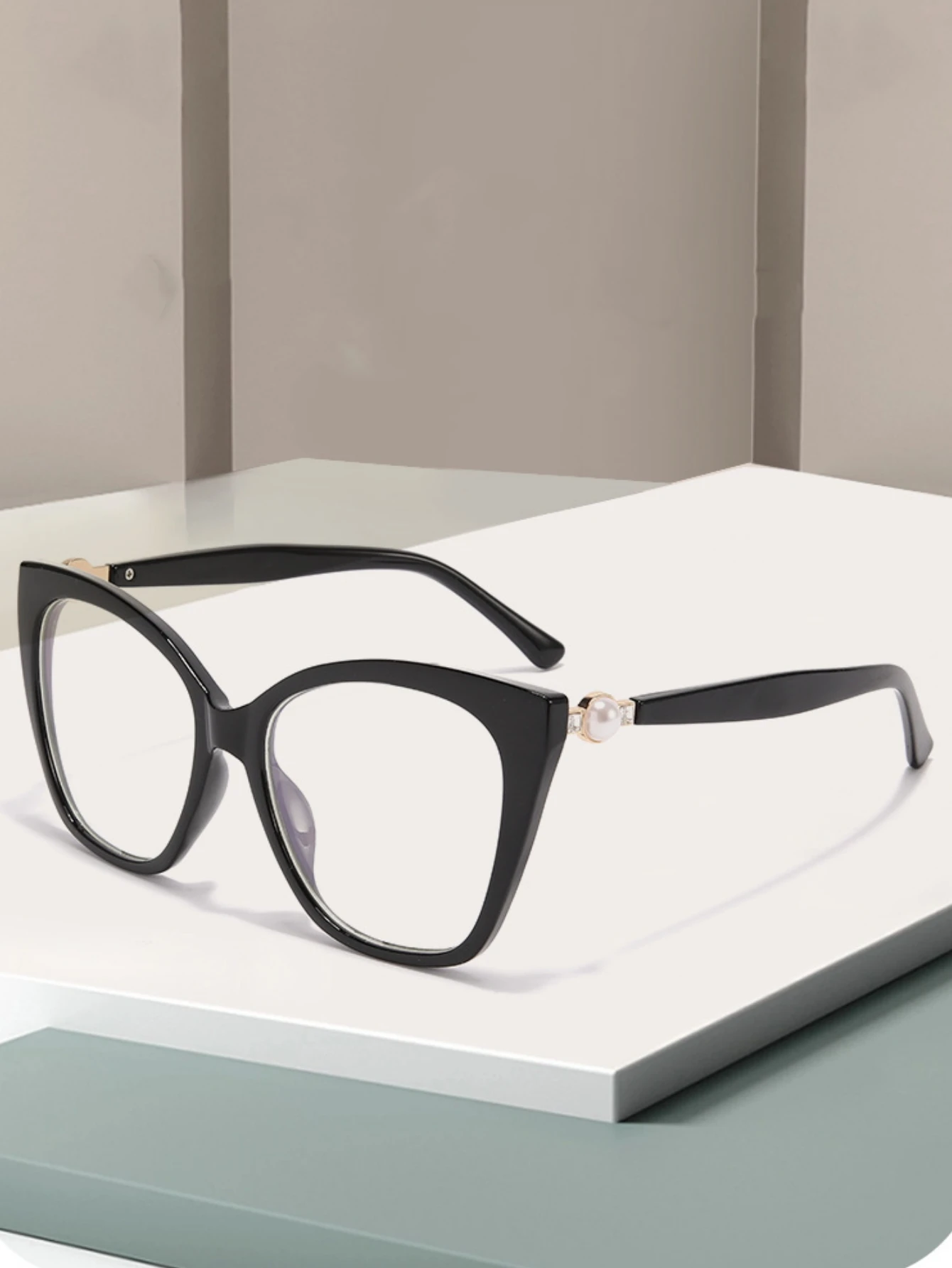 Katzenaugenbrille mit großem Rahmen, trendige Computerbrille, modischer flacher Spiegel mit Myopierahmen