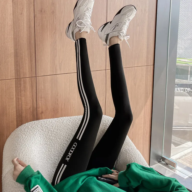 Hip Lifting Shark Pants Nine Point Leggings Women Wear Spring and Autumn Thin Tight Yoga Pants 2022 New Style