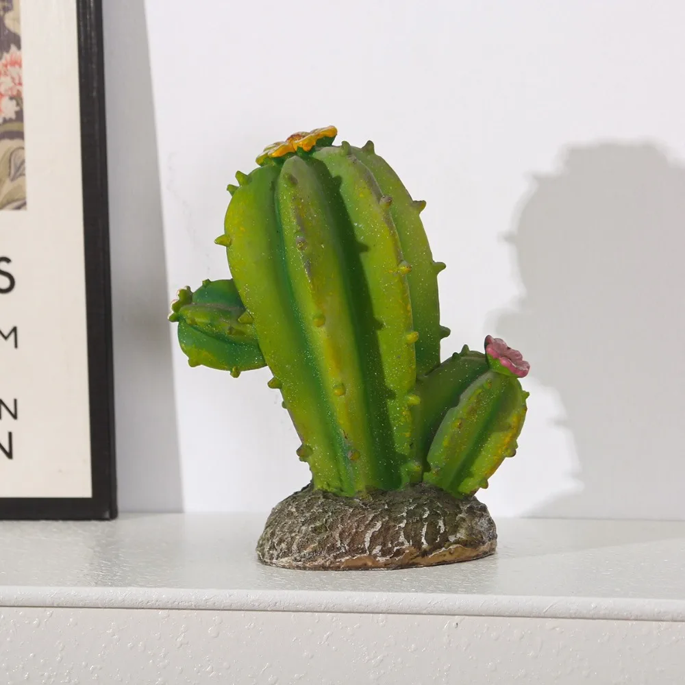 

Creative Green Cactus Statue Handmade Resin Cactus Ornaments UV Resistant Weatherproof Plant Figures Desktop Decor