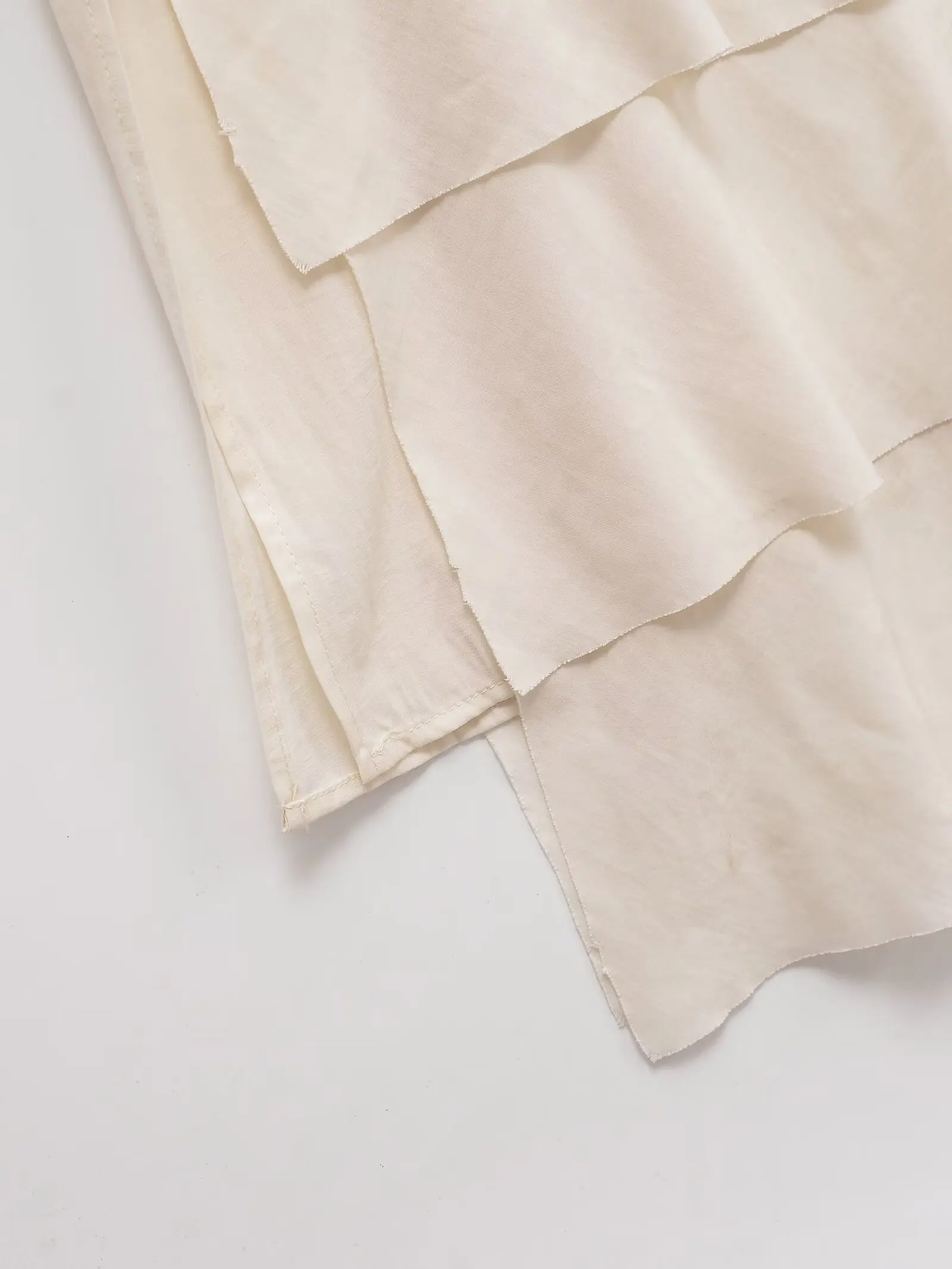 KONDALA elegante otoño señora Cami vestido Beige en capas decoración vestido Midi 2025 nueva moda de verano vacaciones vestido Casual de mujer