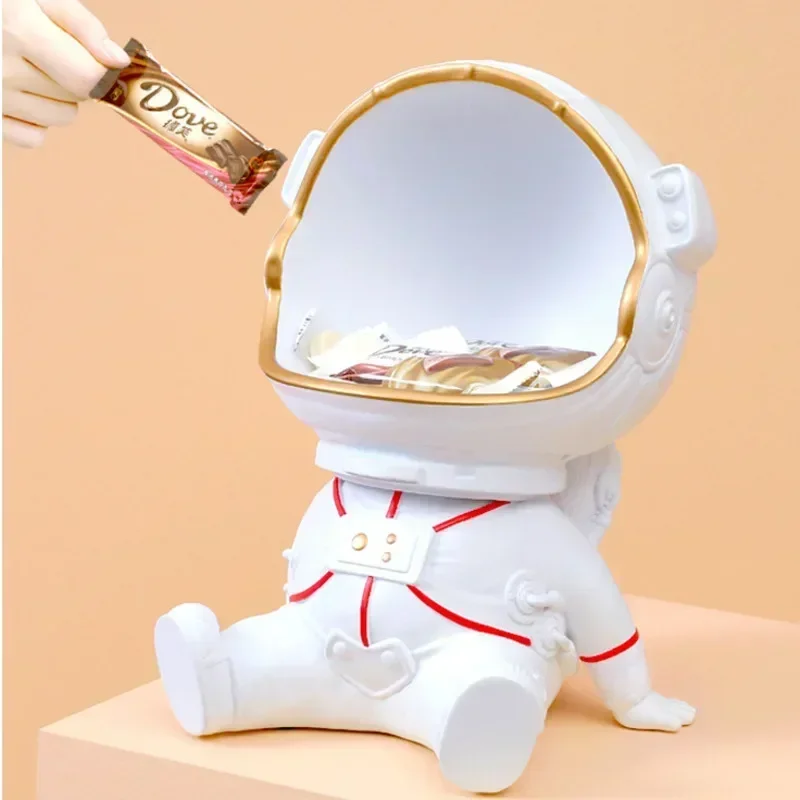 Astronaut Decorations Enter The Entrance Hall Key Storage TV Cabinet Desktop Decoration Ashtray Home Decoration Creative Crafts