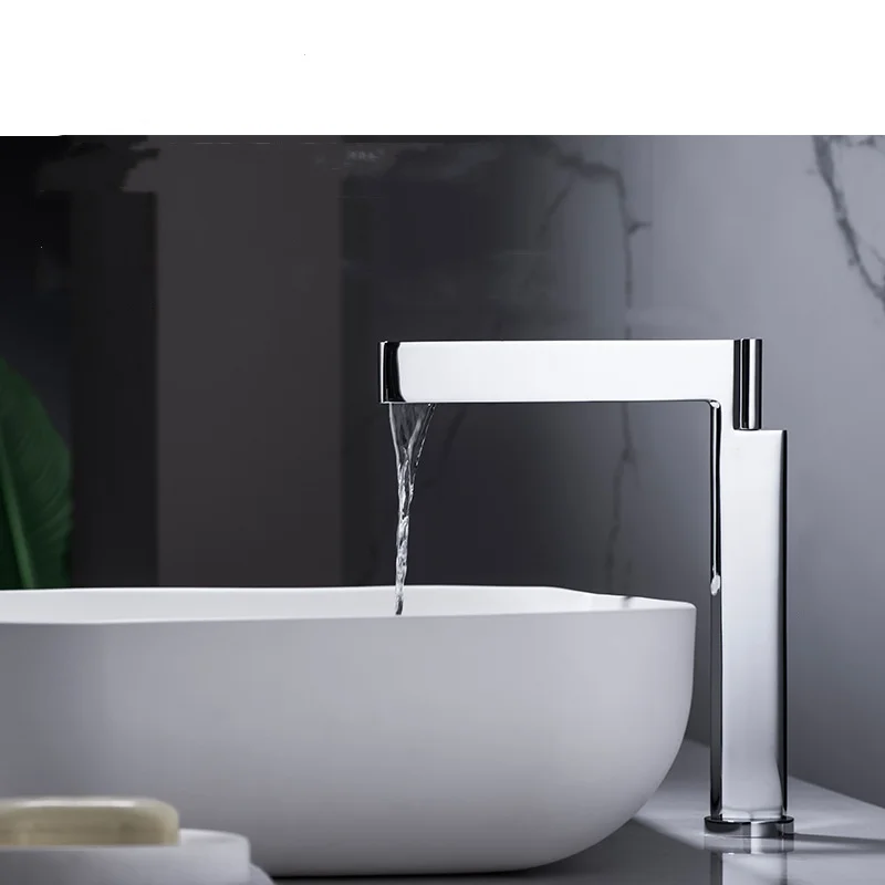 Rubinetto per lavabo Rubinetteria Miscelatore per vasca Rubinetto per lavabo alto alto in ottone cromato grigio con maniglia singola Moda acqua calda fredda