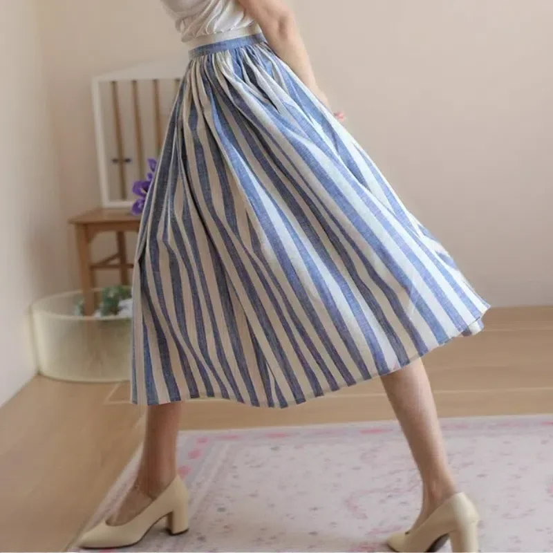 

Летняя модная элегантная юбка с высокой талией в синюю полоску, пляжный стиль, с золотыми пуговицами, А-силуэт, из хлопка и льна, женская повседневная юбка