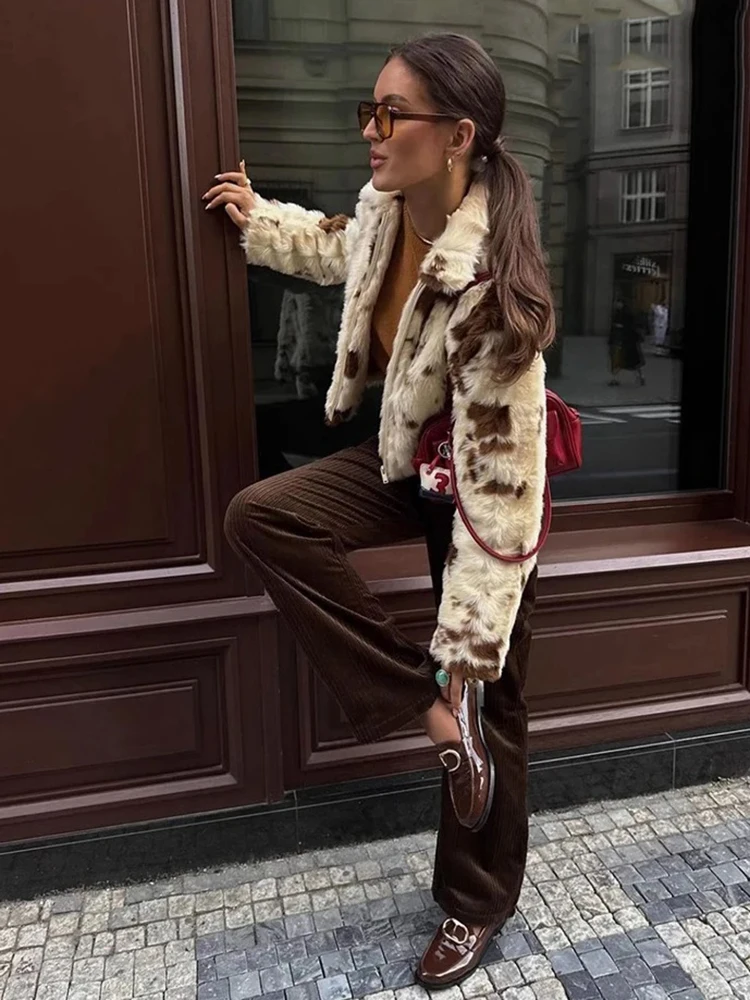 Manteau en fausse fourrure imprimé pour femmes Manteau à revers élégant Manteau à manches longues Manteau épais pour l'hiver Manteau chaud pour la rue haute