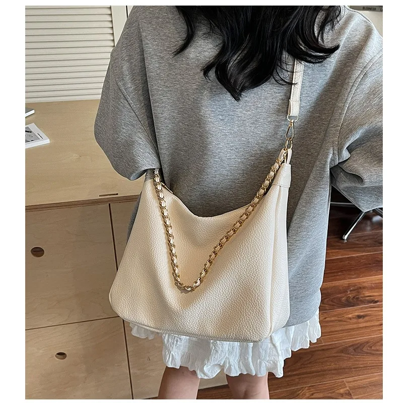 

Simple and Large-capacity Bag Autumn and Winter Fashion Chain One Shoulder Armpit Bag Retro Versatile Commuter Oblique Span