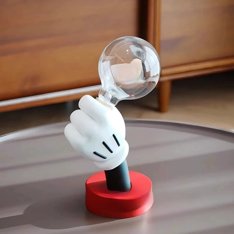 

Holding the lamp tide playing figure trend doll home living room bedroom decoration ornament