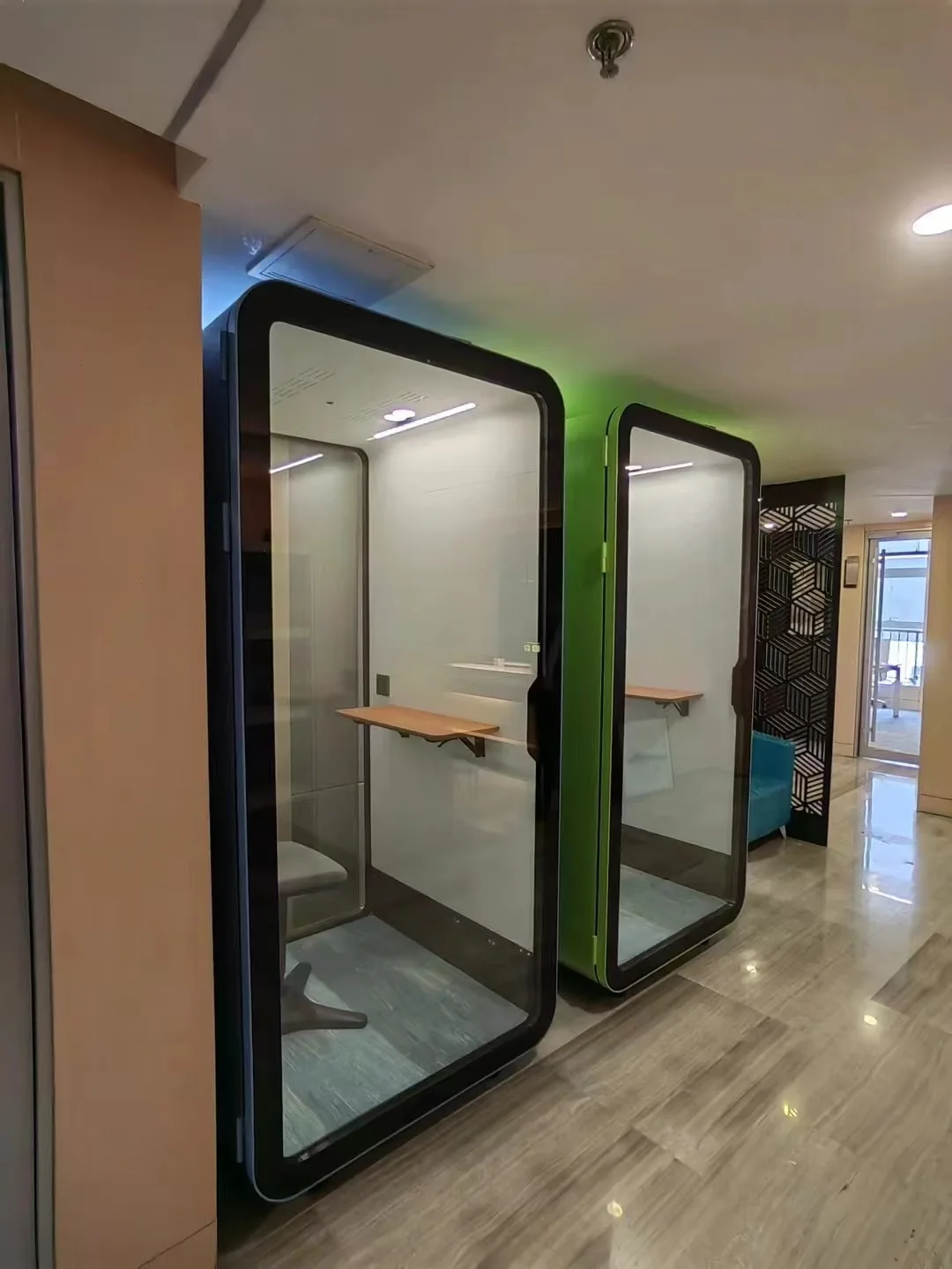 Hooqu Factory Direct Supply Silent Room Sound Proofing Portable Soundproof Room Booth